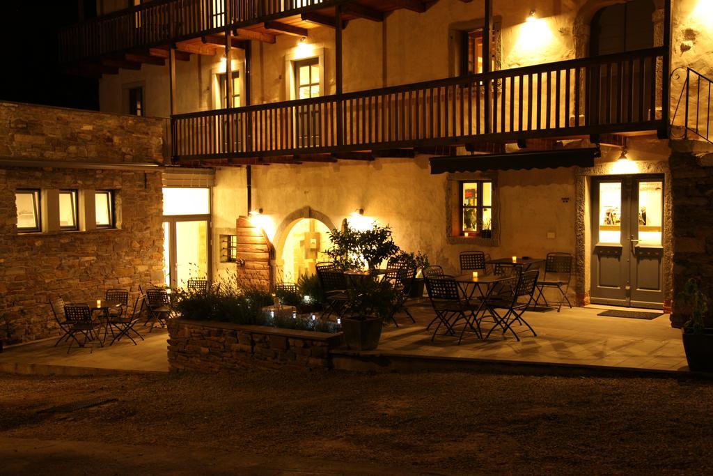 Boutique Hotel Dvor Доброво Екстер'єр фото