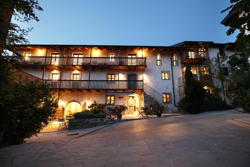 Boutique Hotel Dvor Доброво Екстер'єр фото